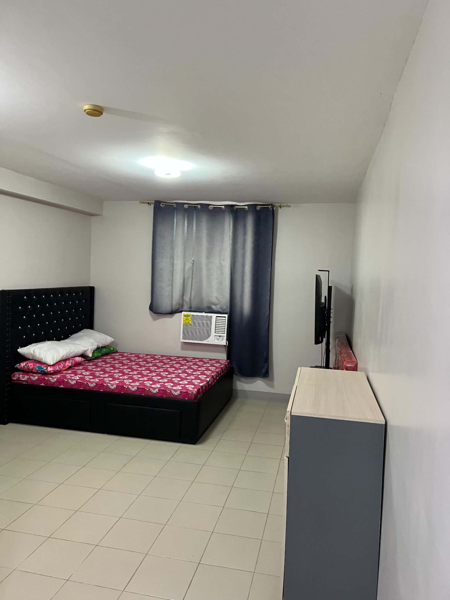 1Bed room in Cebu City, photo 1 of 5
