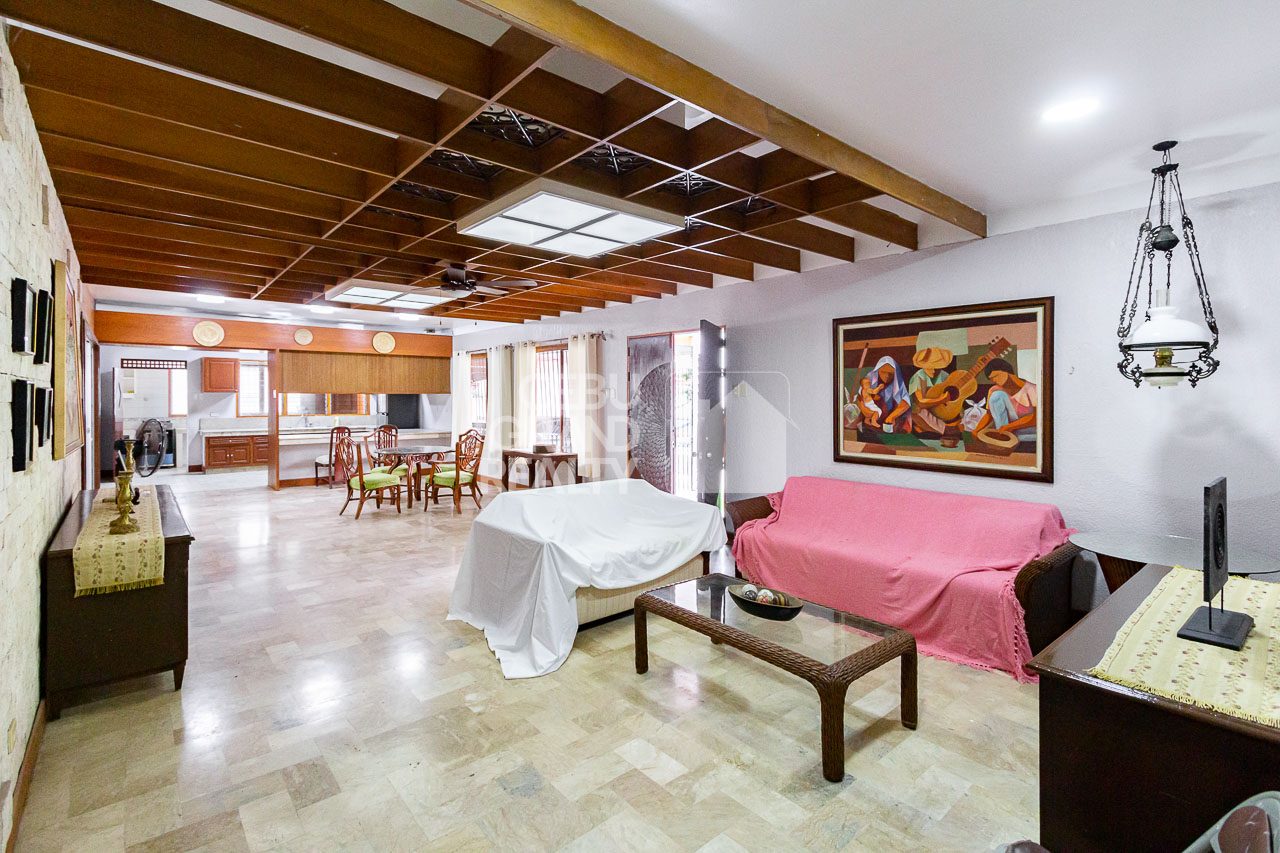 Furnished 5 Bedroom House for Rent in Silver Hills Subdivision in Ruby St, photo 1 of 10