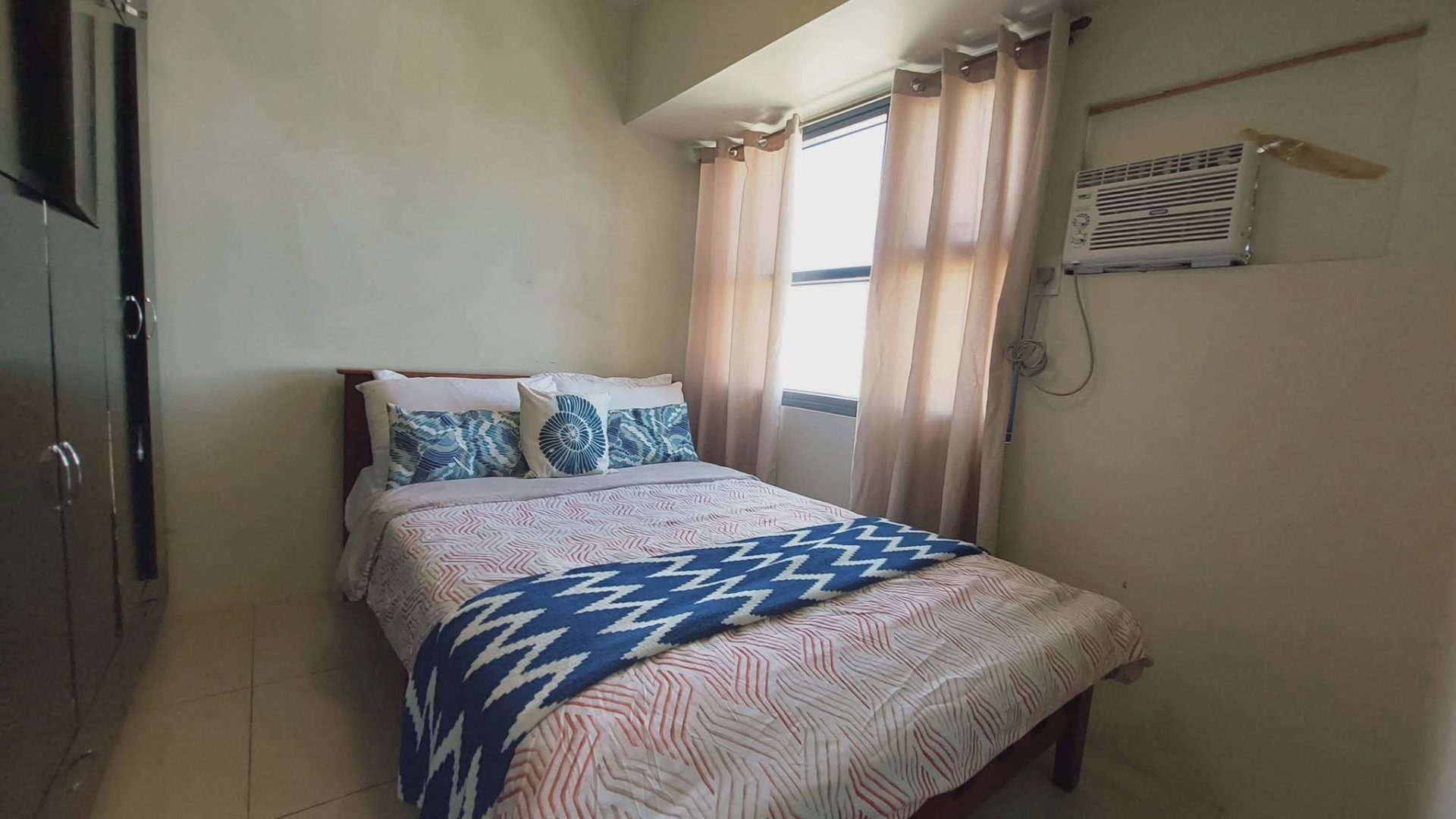 For Rent Fully Furnished 1 - Bedroom Unit at Horizon 101 Tower 1 in General Maxilom Avenue, photo 1 of 10