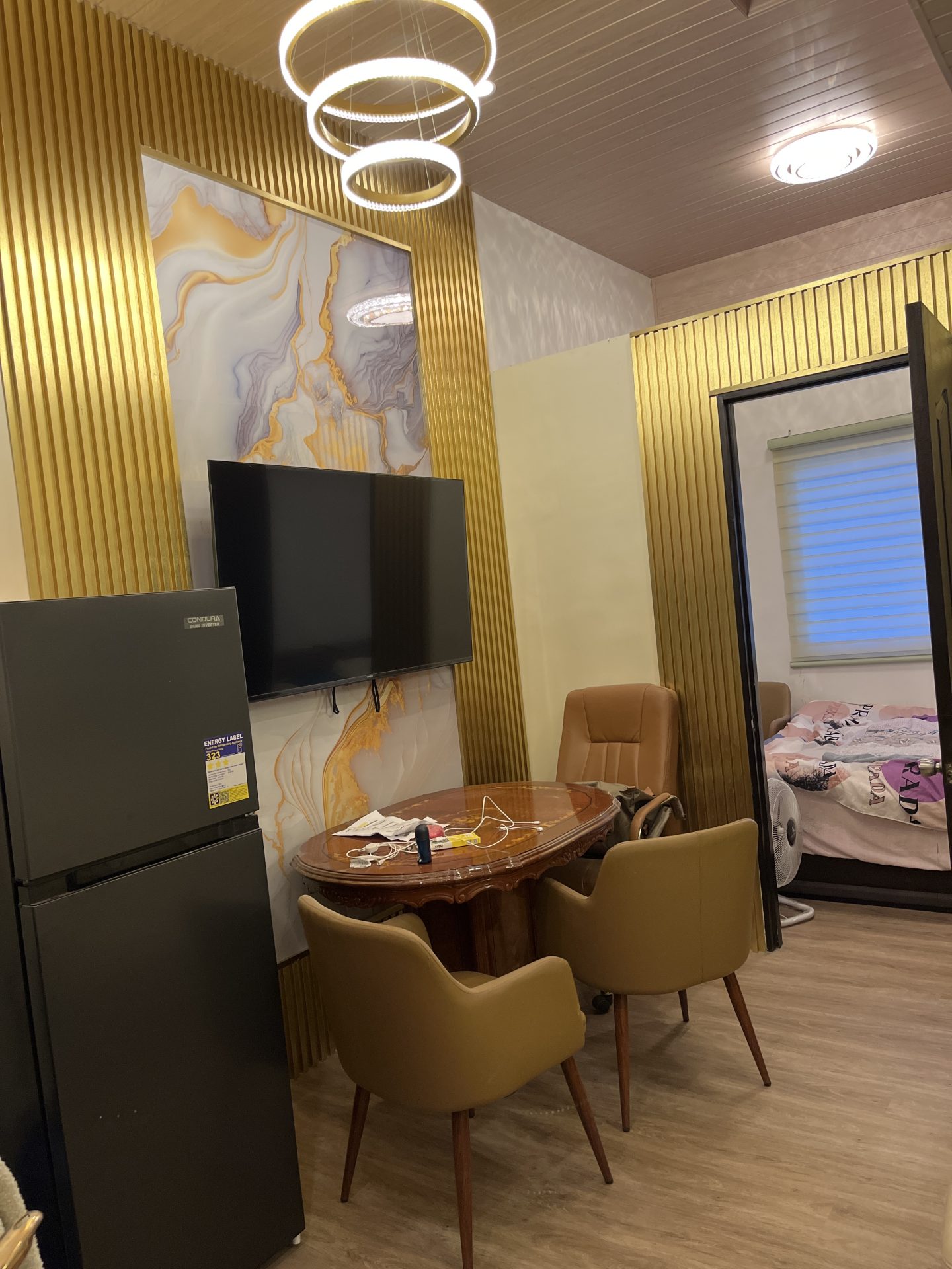 Parthenon residences in J. De Veyra Street, photo 1 of 3